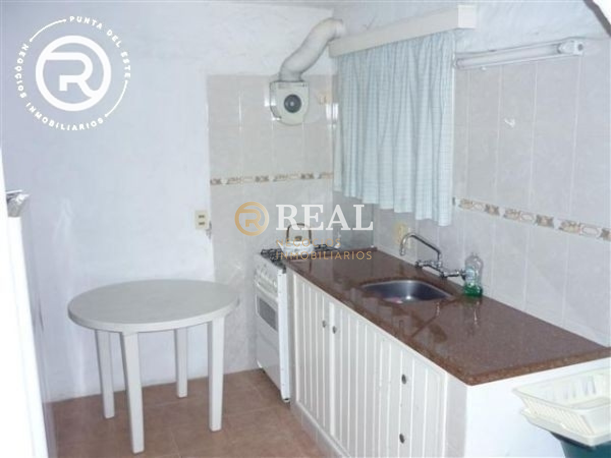 Casa ID.90 - Casa en alquiler en Balneario Buenos Aires.