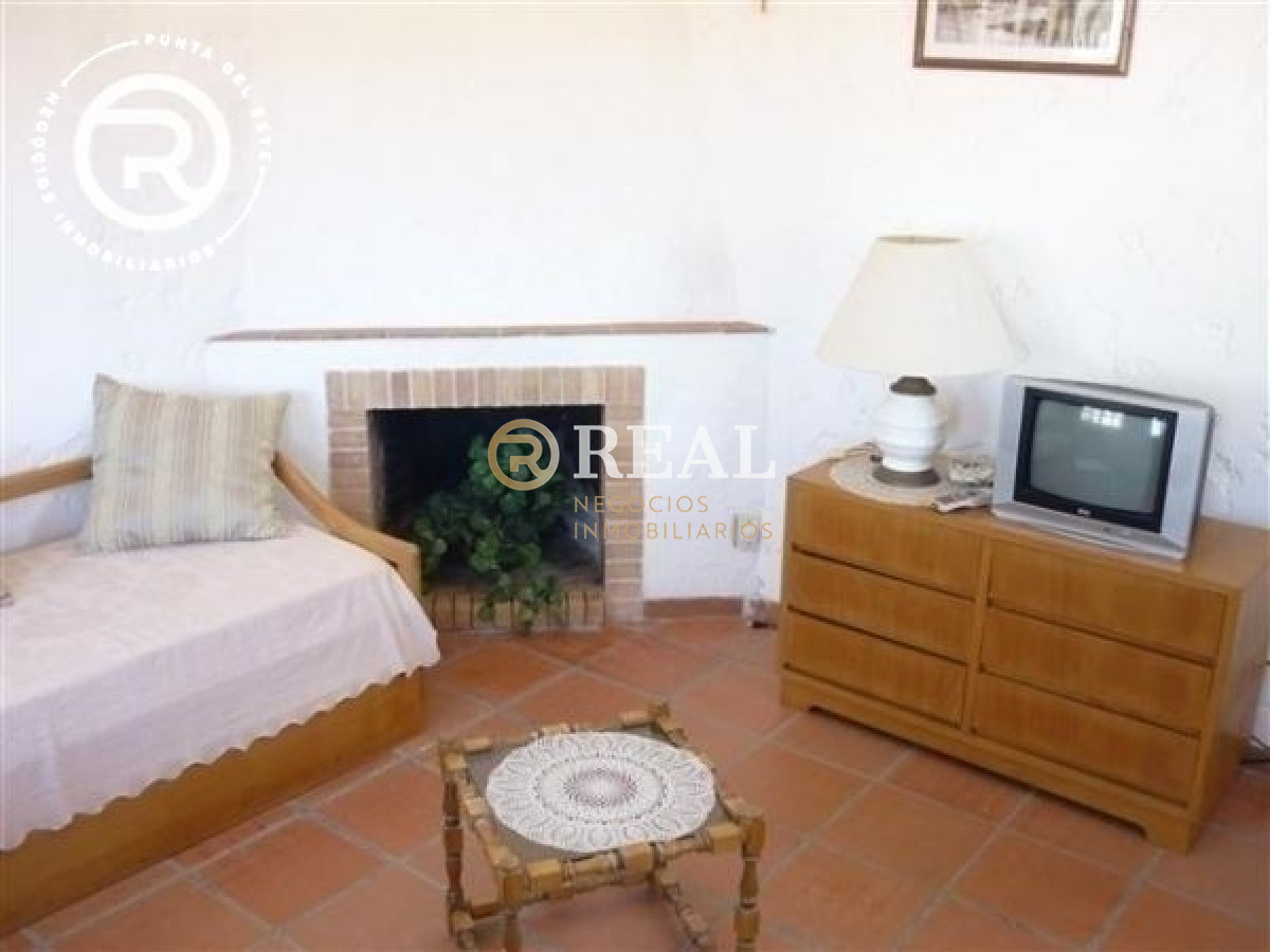 Casa ID.90 - Casa en alquiler en Balneario Buenos Aires.