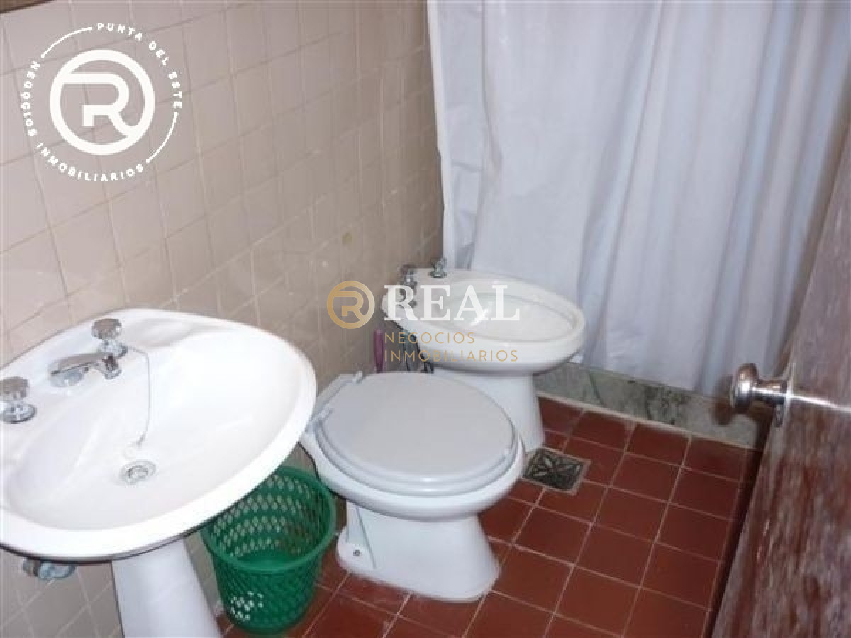 Casa ID.90 - Casa en alquiler en Balneario Buenos Aires.