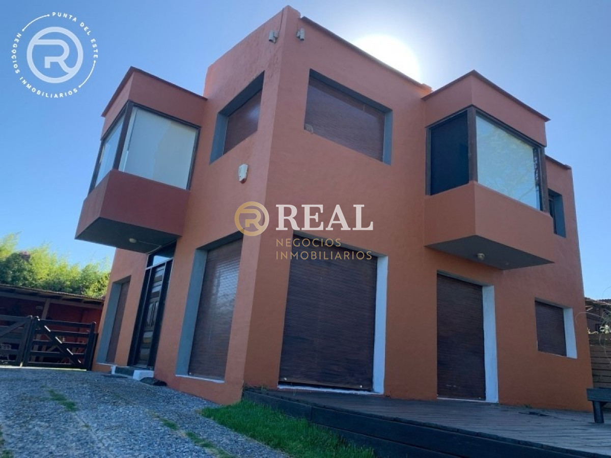 Casa ID.92 - Casa en venta y alquiler en Altos de Punta Piedras