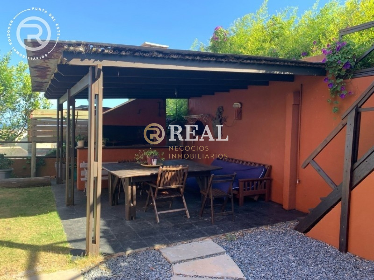 Casa ID.92 - Casa en venta y alquiler en Altos de Punta Piedras