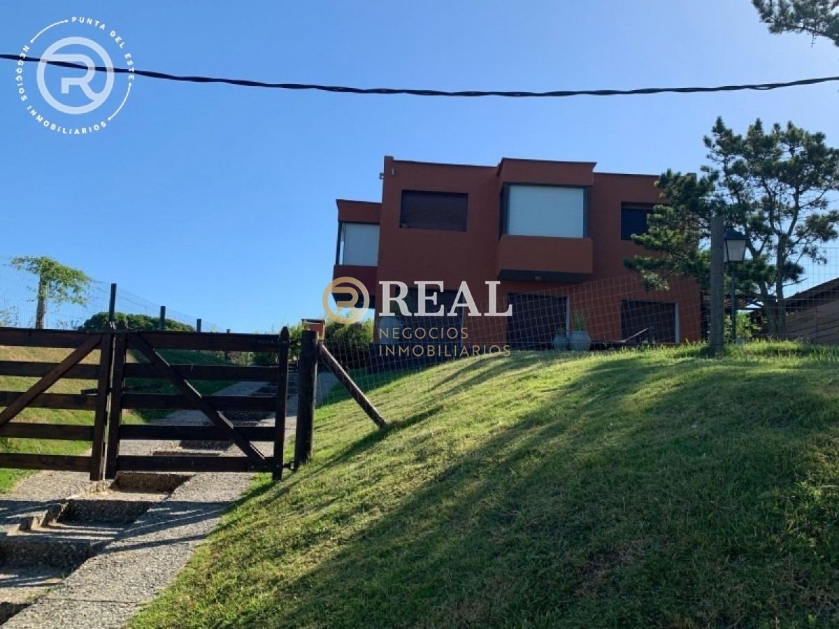 Casa ID.92 - Casa en venta y alquiler en Altos de Punta Piedras