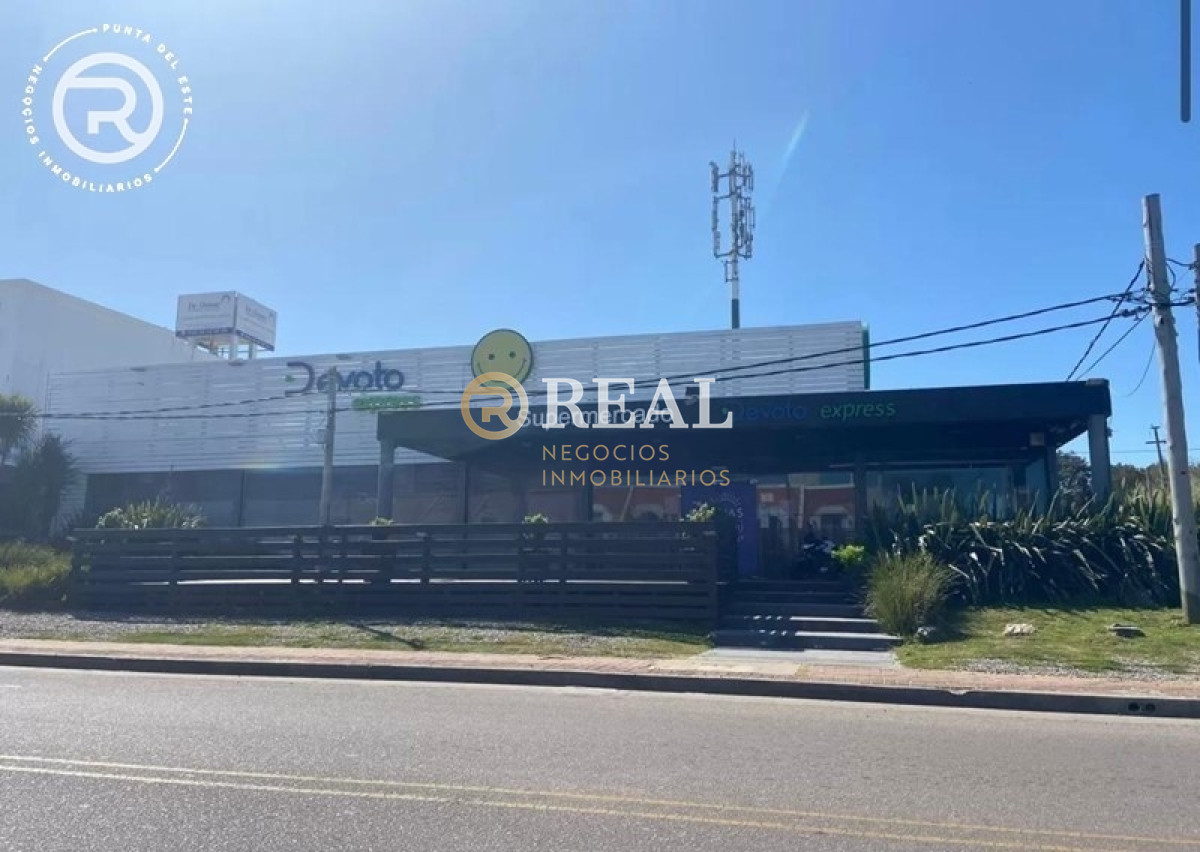 Local Comercial ID.968 - Local comercial en excelente esquina, La Barra, Montoya, alquiler.