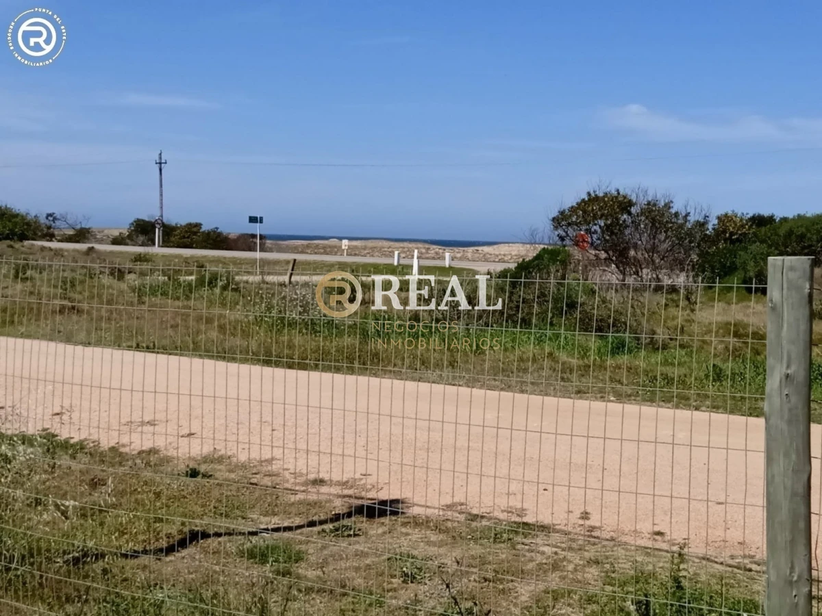 Terreno ID.1040 - Se vende terreno con vista de 600 m2