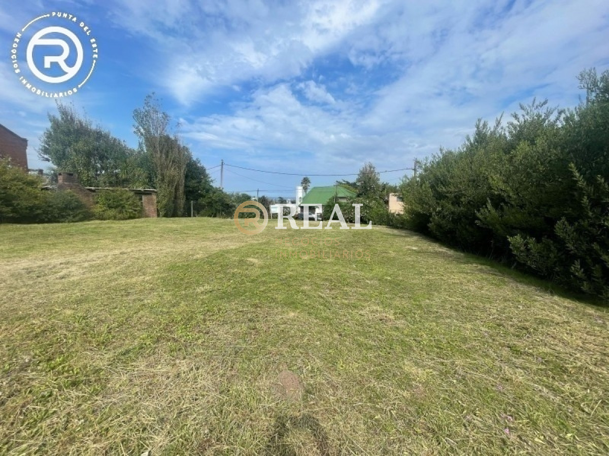 Terreno ID.1103 - Terreno en zona El Chorro con vista al mar