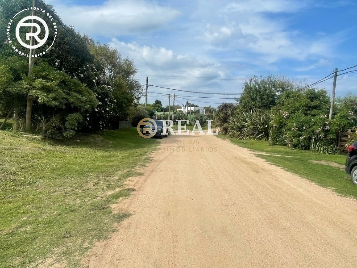 Terreno ID.1103 - Terreno en zona El Chorro con vista al mar