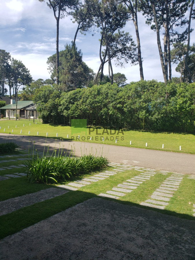 Apartamento ID.592 - Próximo al mar en zona arbolada