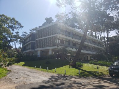 Próximo al mar. 