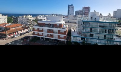 Apartamento en peninsula  de 2 dormitorios en venta.