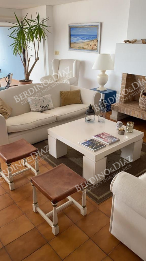 Apartamento ID.1762 - PENINSULA AMPLIO DEPARTAMENTO EN VENTA