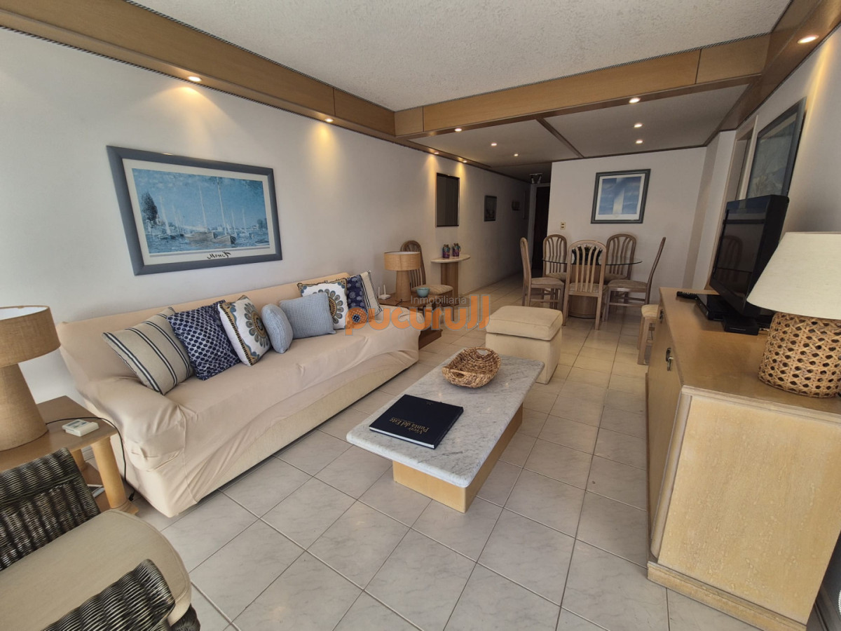 Apartamento ID.2742 - A pasos del mar.