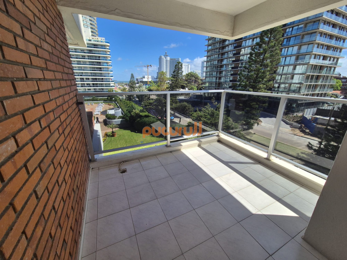 Apartamento ID.2742 - A pasos del mar.