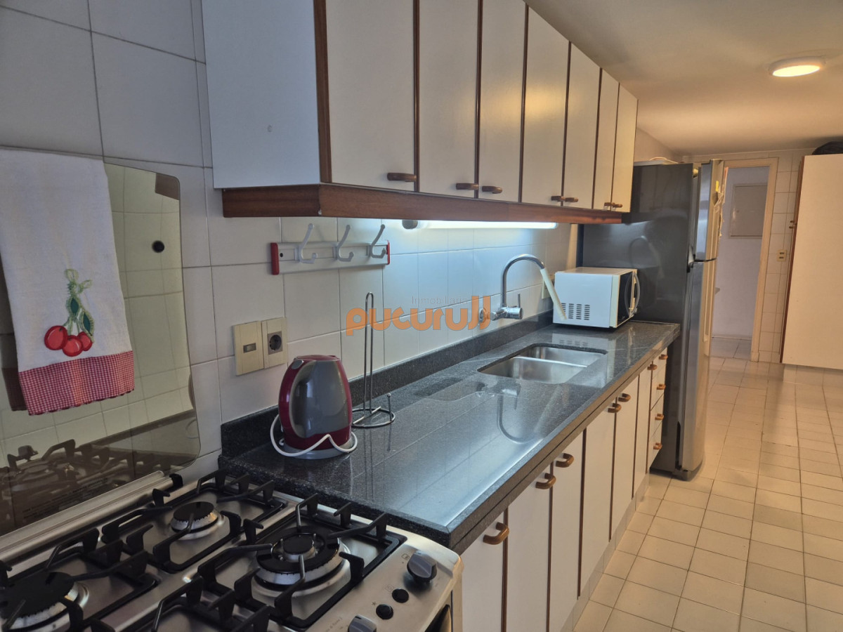 Apartamento ID.2742 - A pasos del mar.