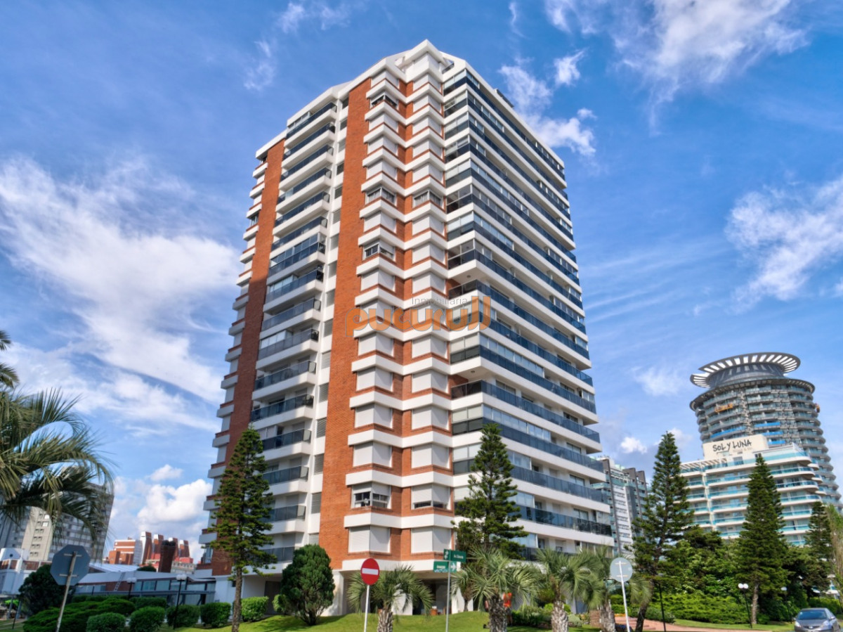 Apartamento ID.2742 - A pasos del mar.