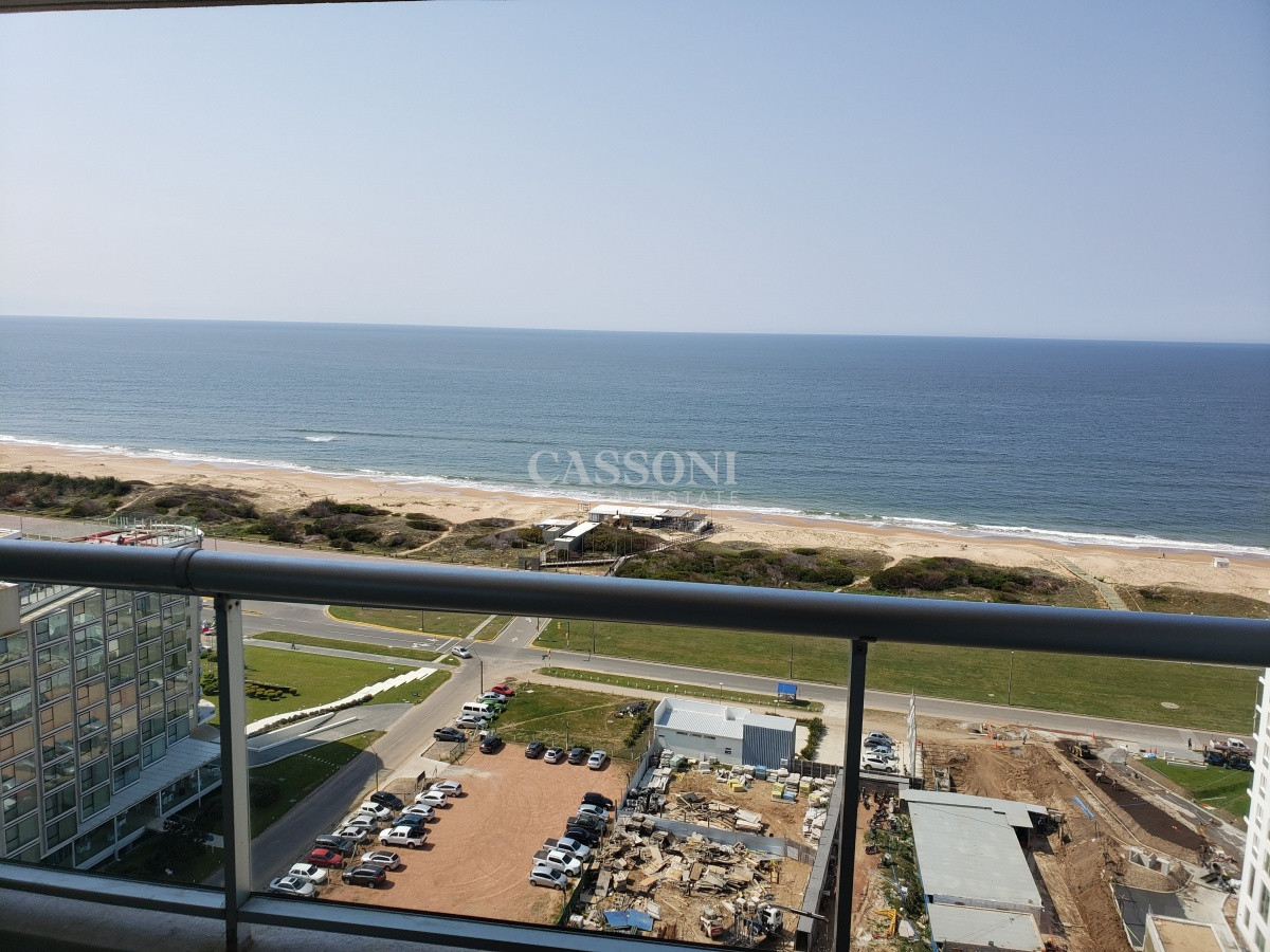 Apartamento ID.3740 - Playa Brava , edificio con muy buenos amenities