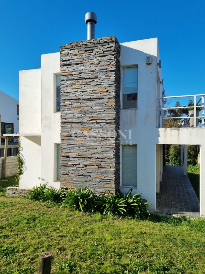 Casa ID.1719 - Casa de estilo minimalista próxima al mar.