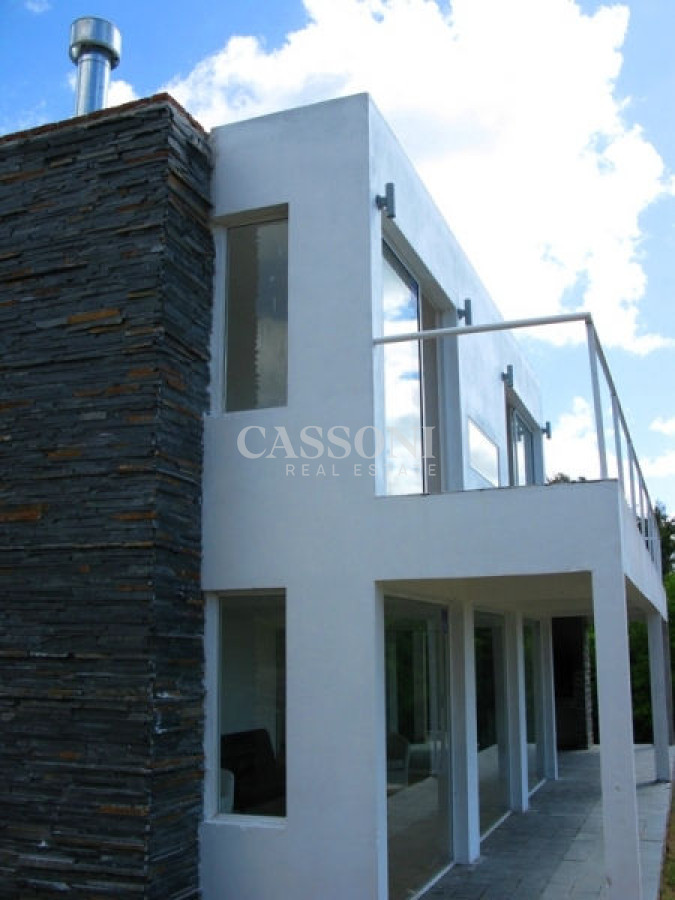 Casa ID.1719 - Casa de estilo minimalista próxima al mar.