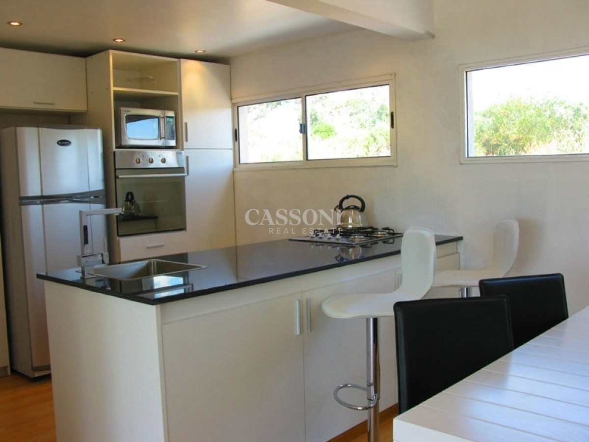 Casa ID.1719 - Casa de estilo minimalista próxima al mar.