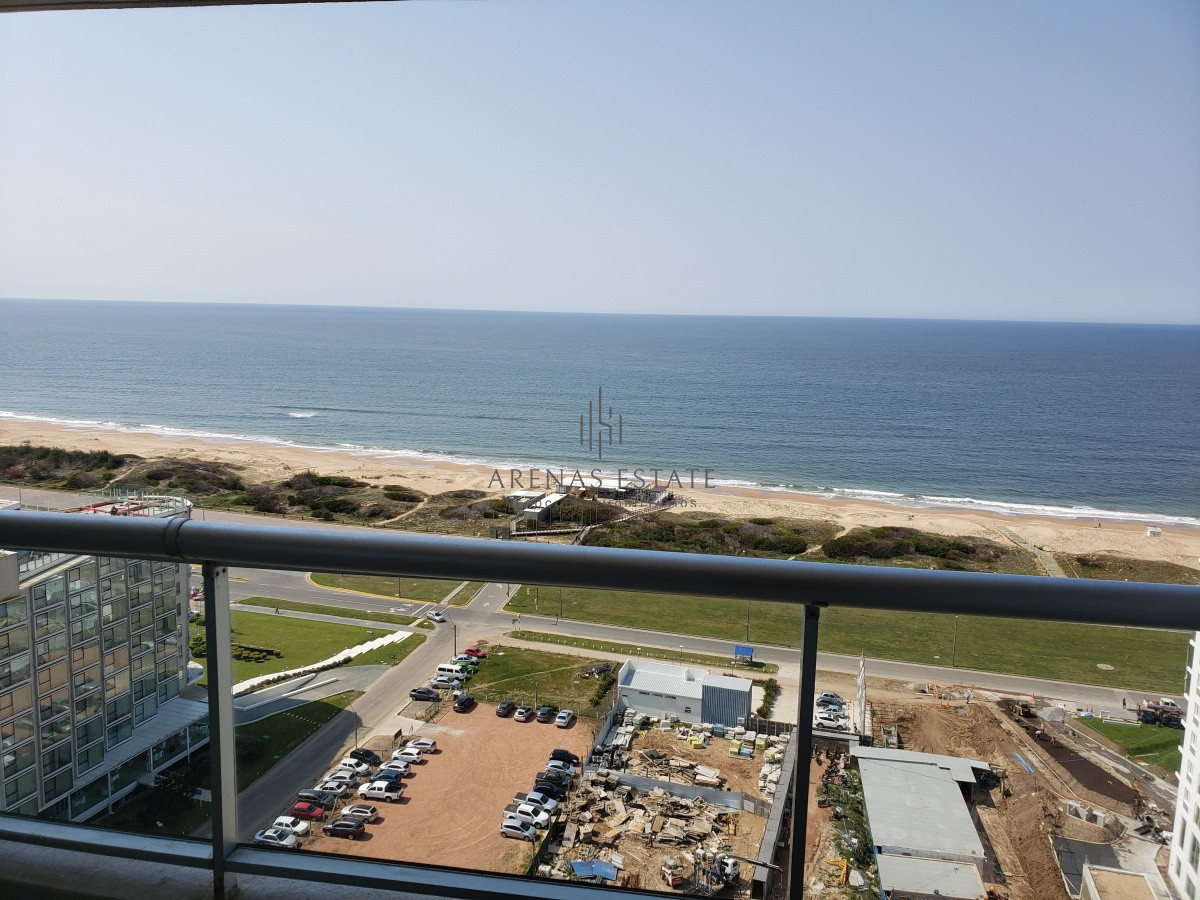 Apartamento ID.614 - Playa Brava , edificio con muy buenos amenities , Punta del Este 