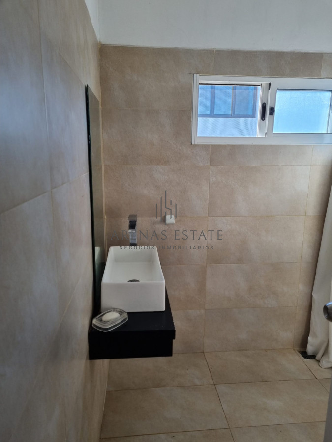 Casa ID.1371 - Casa de estilo minimalista próxima al mar.