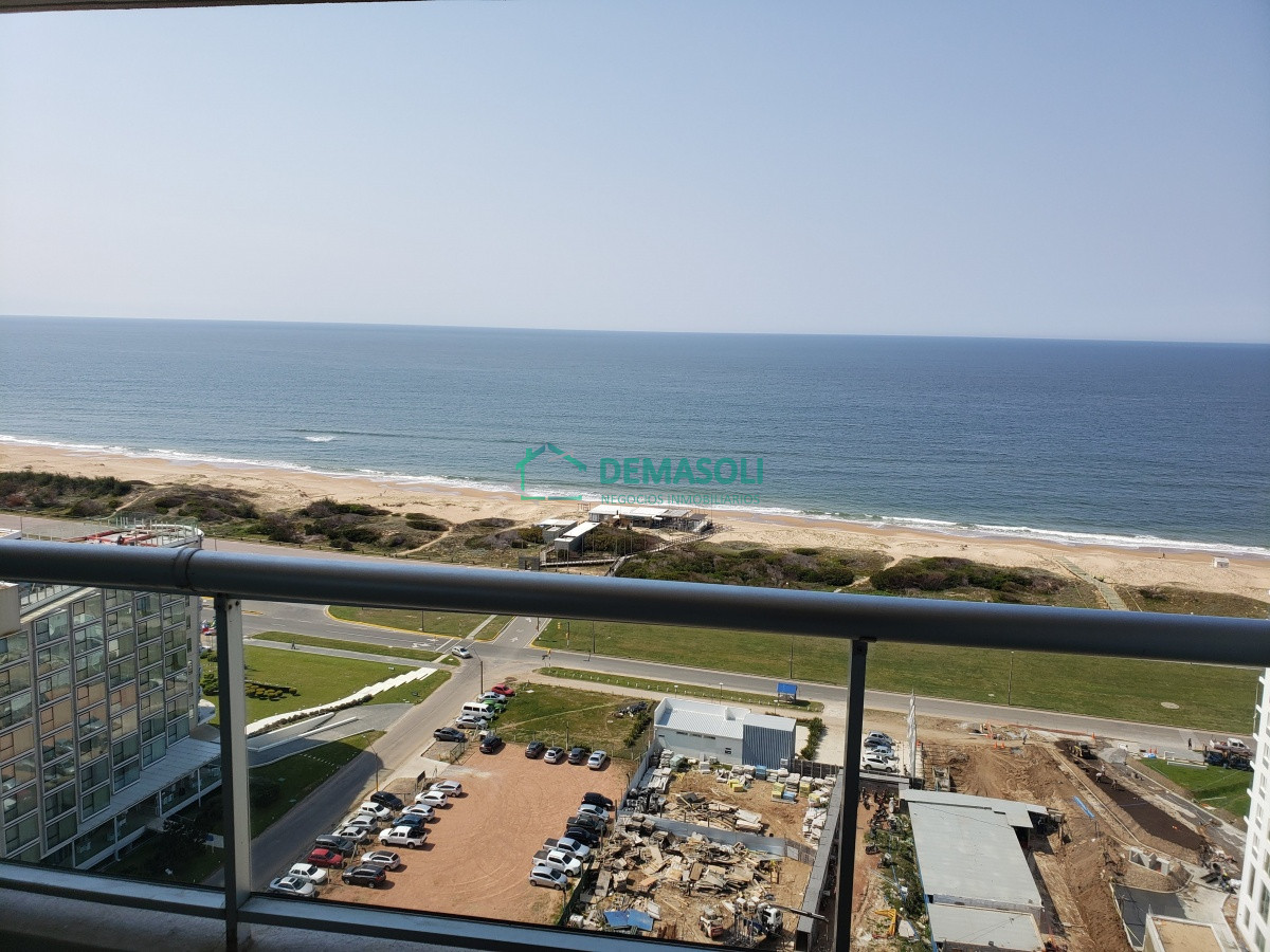Apartamento ID.501 - Playa Brava , edificio con muy buenos amenities