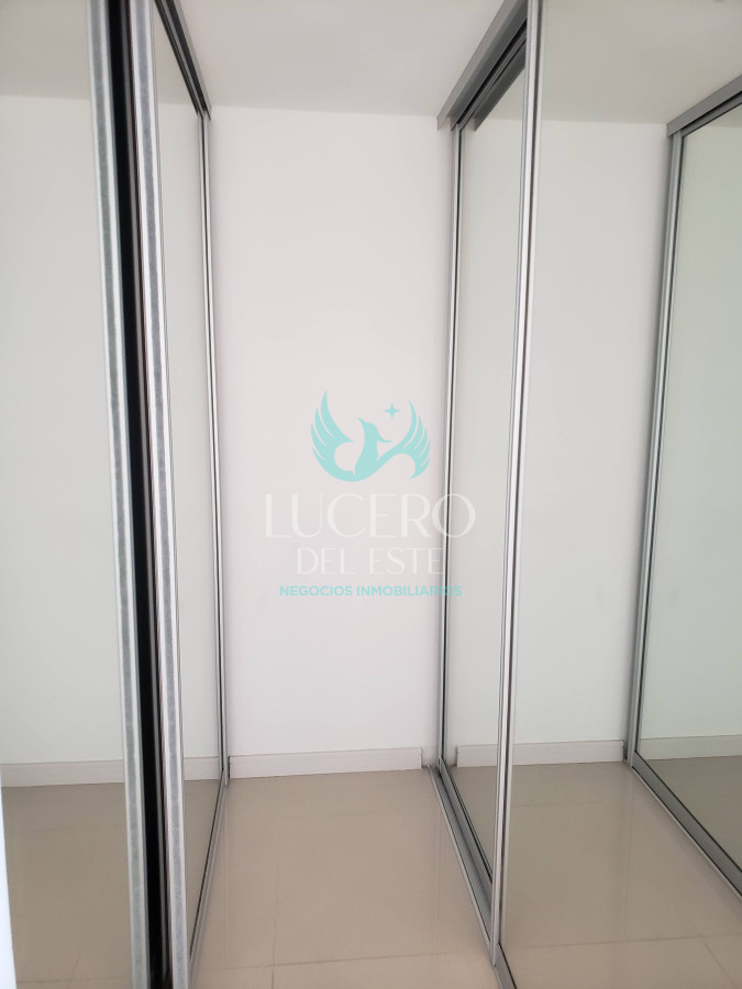 Apartamento ID.236 - Vendo apartamento 2 dorm Playa Brava ,