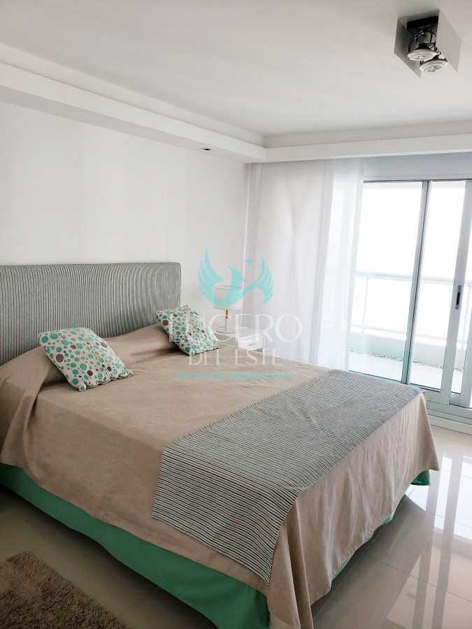 Apartamento ID.236 - Vendo apartamento 2 dorm Playa Brava ,