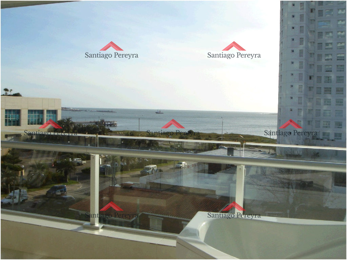 Apartamento ID.6978 - Apartamento en SEASONS TOWER, Mansa, Punta del Este, 2 Dormitorios.