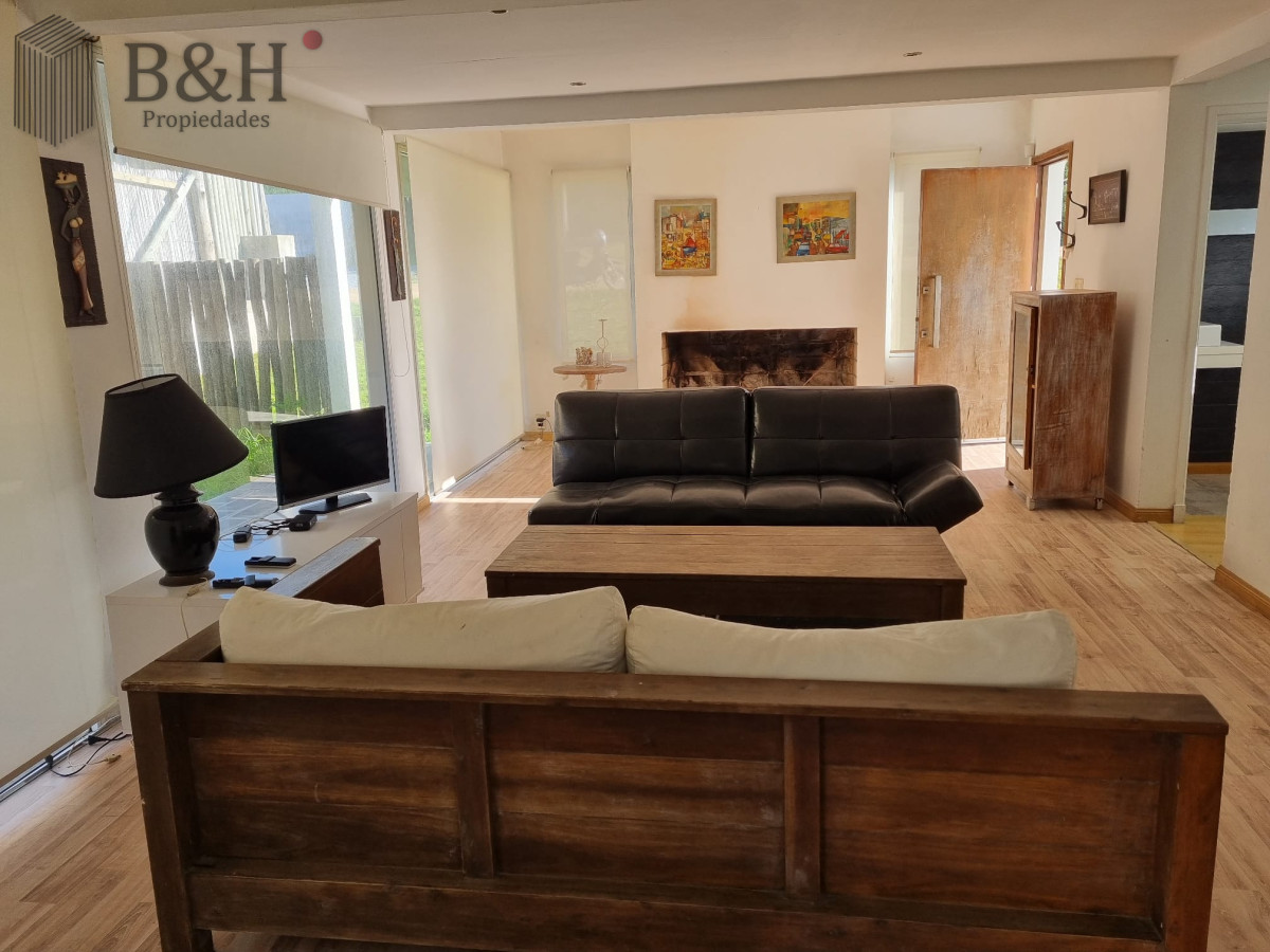 Casa ID.1060 - Casa de estilo minimalista próxima al mar.