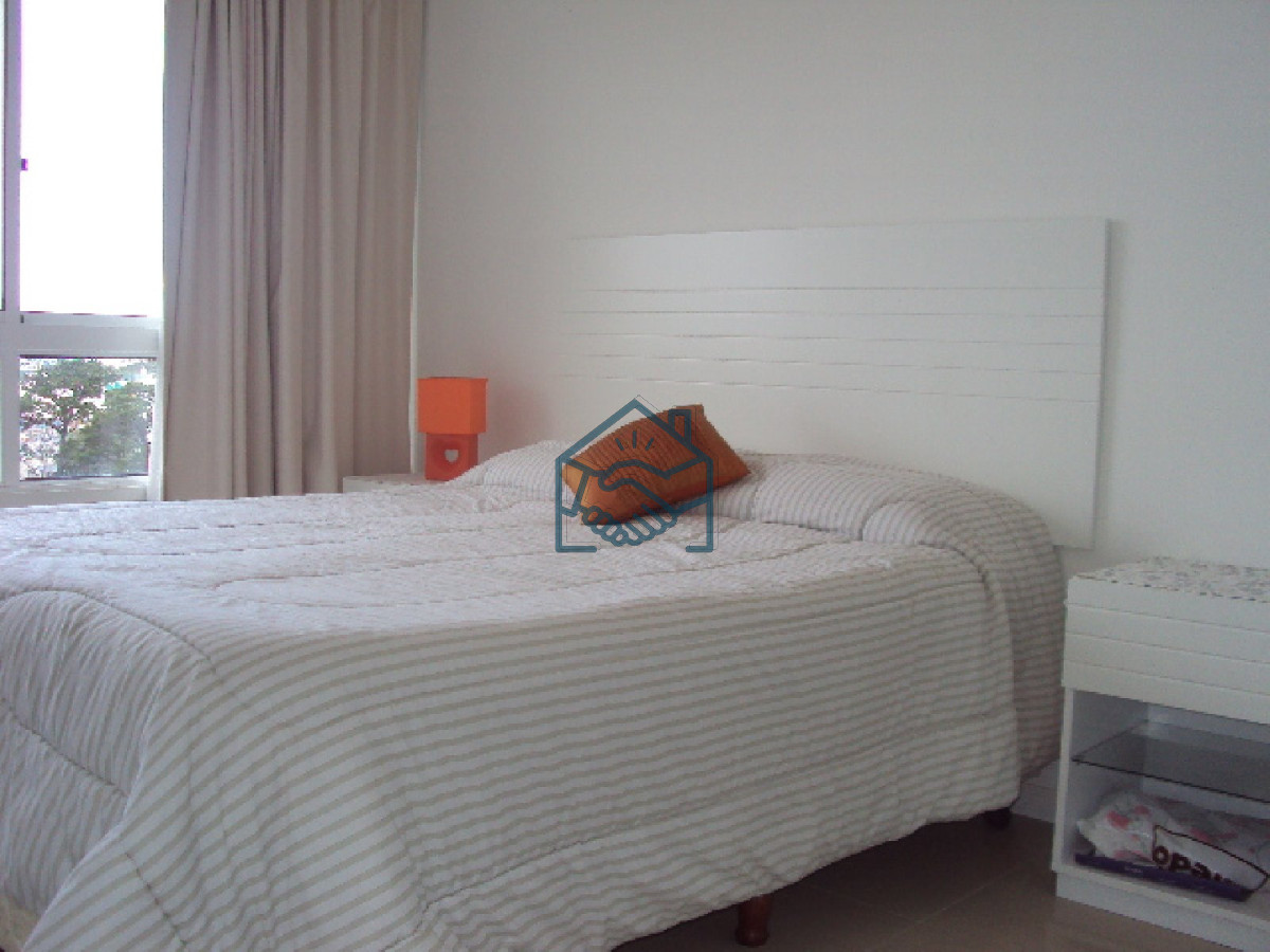 Apartamento ID.1268/Próximo-al-Shopping - Próximo al Shopping