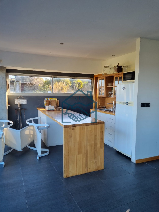 Casa ID.455/Chalet-de-moderno-diseño-a-metros-del-mar. - Chalet de moderno diseño a metros del mar.