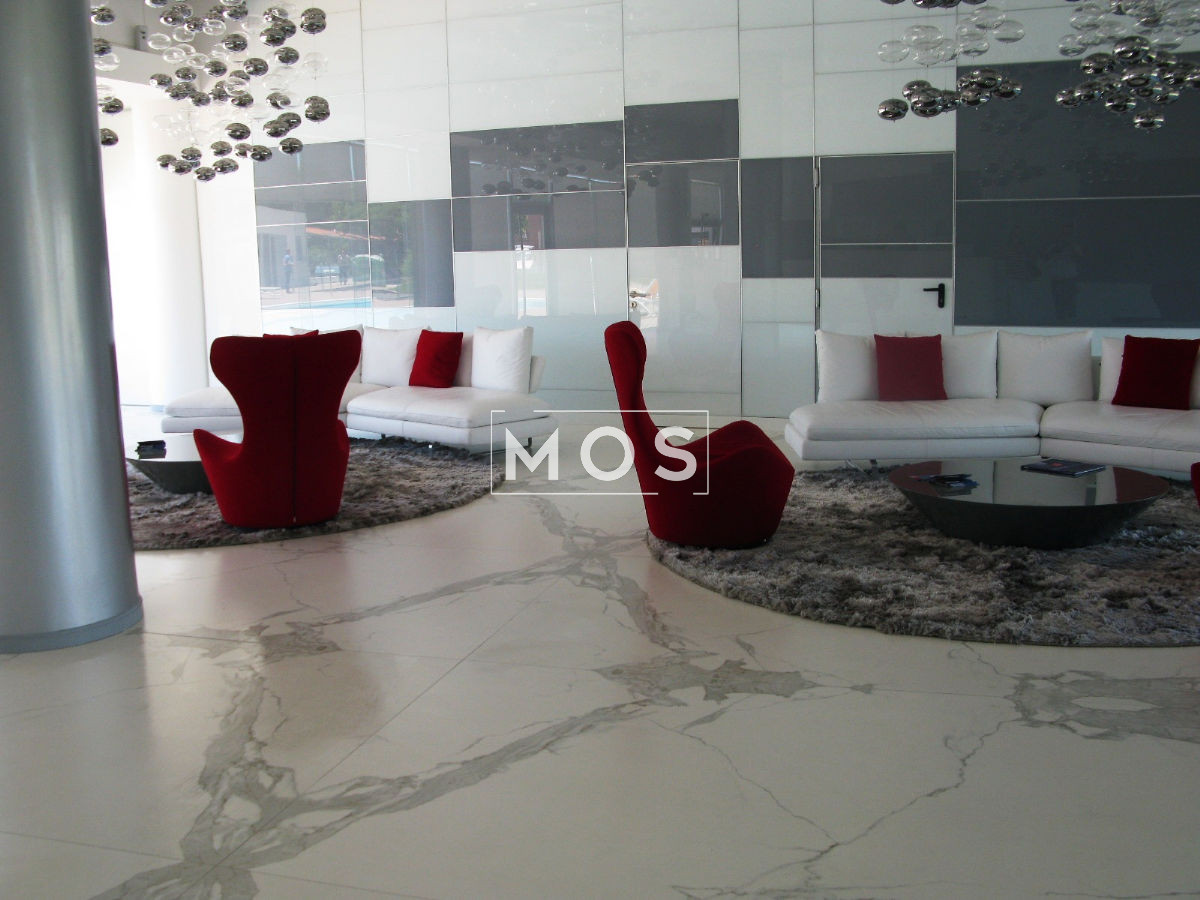 Apartamento ID.3565 - Excelente ubicación, torre nueva.
