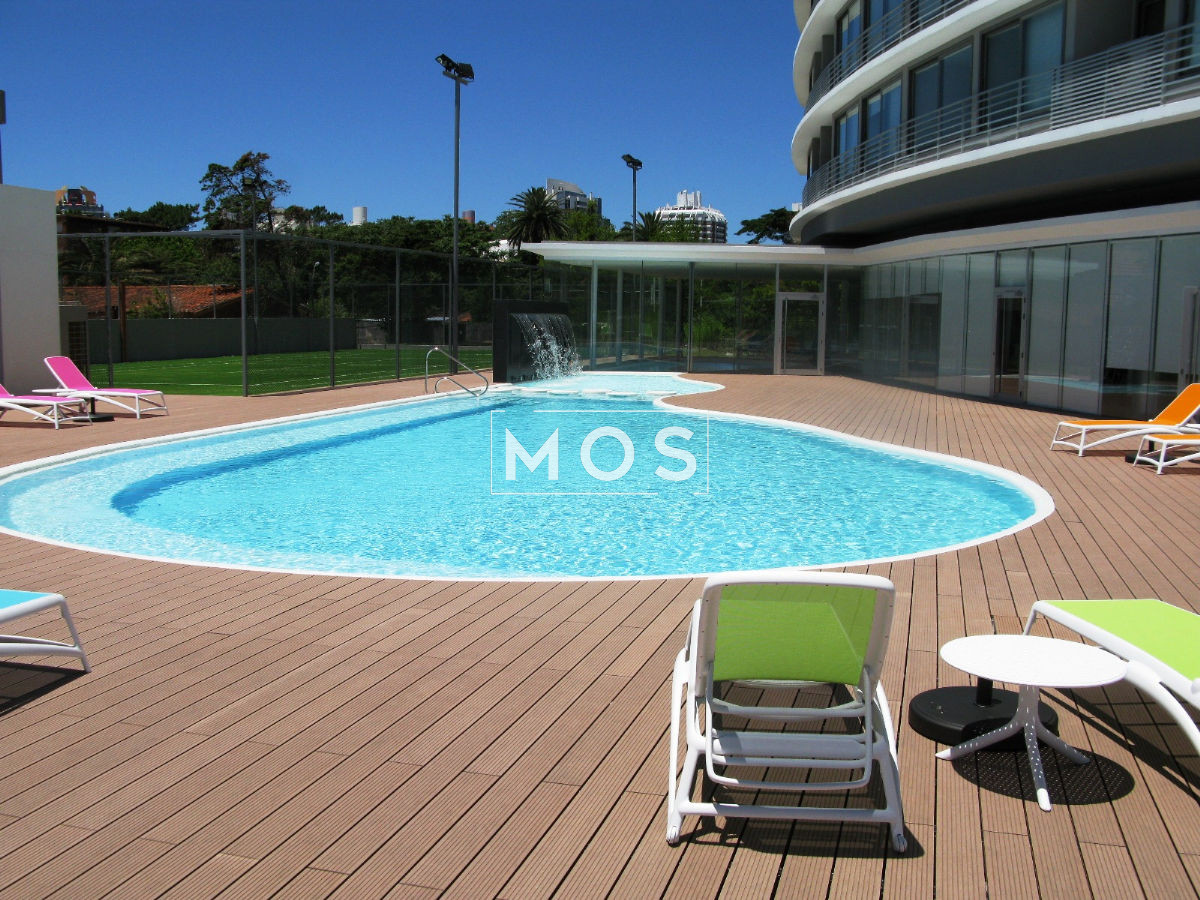 Apartamento ID.3565 - Excelente ubicación, torre nueva.