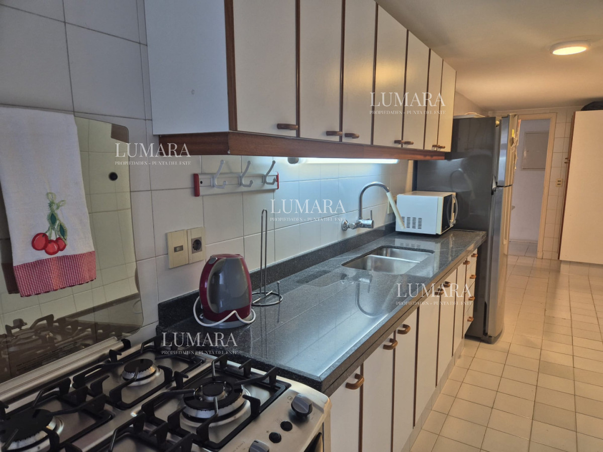 Apartamento ID.3172 - A pasos del mar.