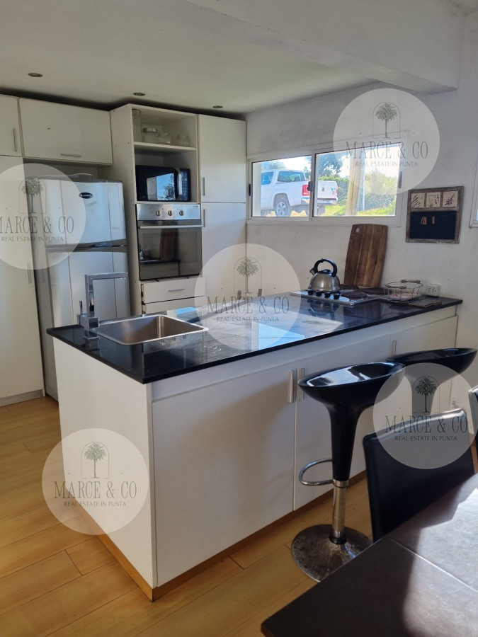 Casa ID.657 - Casa de estilo minimalista próxima al mar.