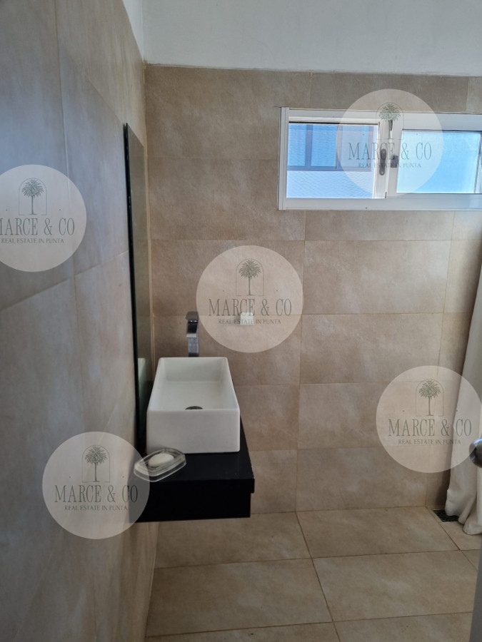 Casa ID.657 - Casa de estilo minimalista próxima al mar.