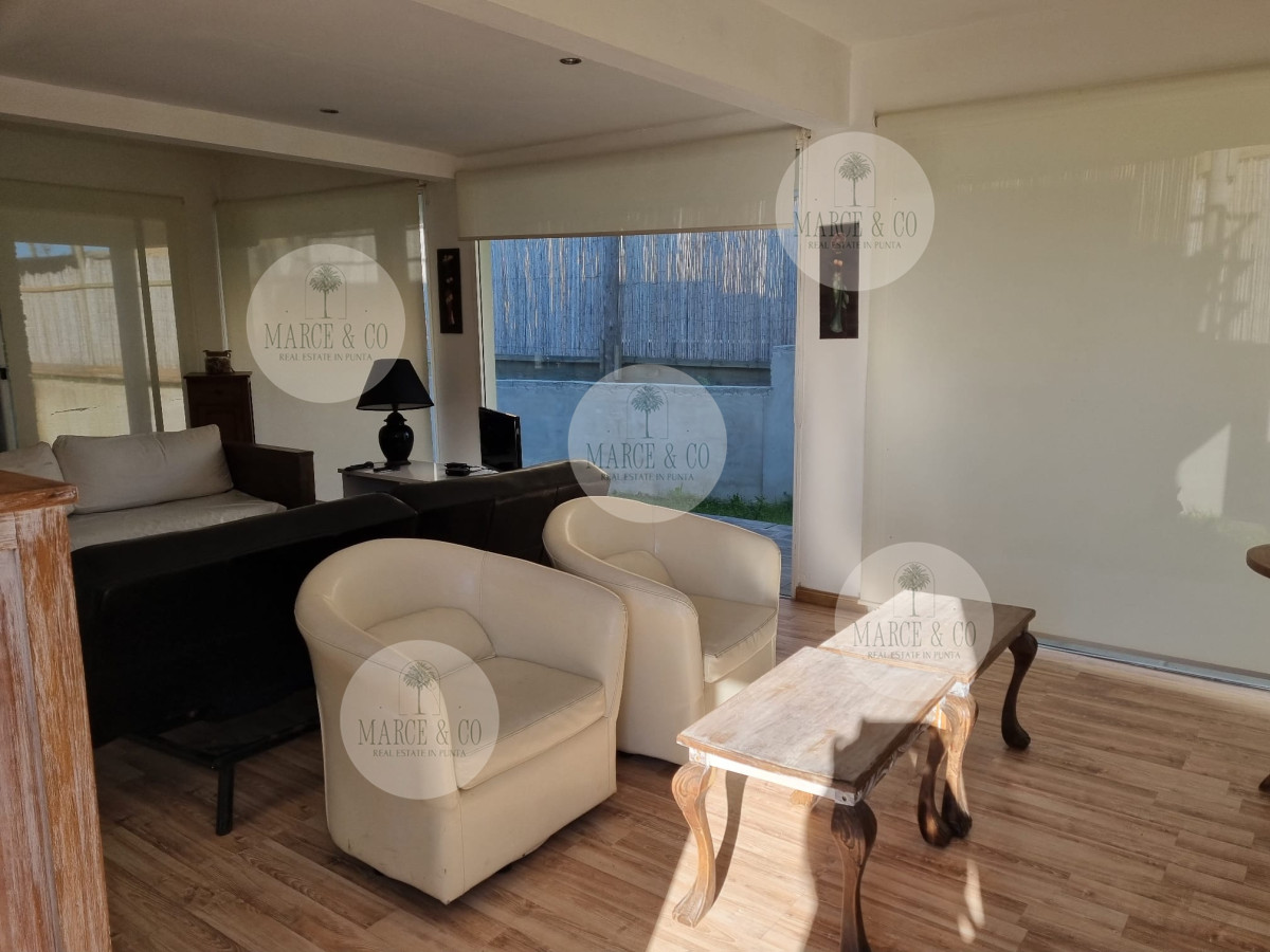 Casa ID.657 - Casa de estilo minimalista próxima al mar.