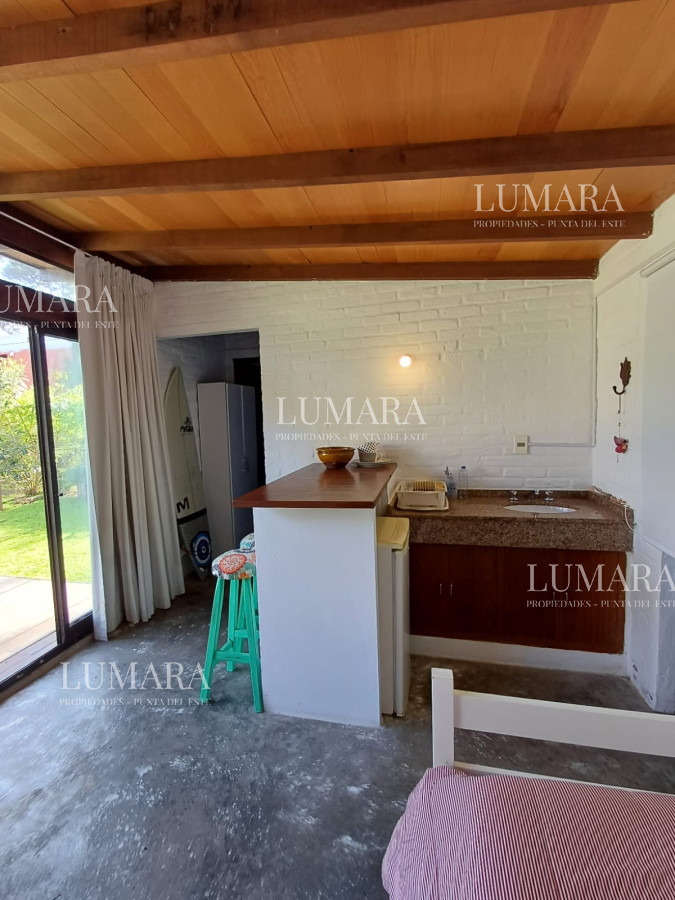 Casa ID.537 - Chalet con moderno diseño en Montoya