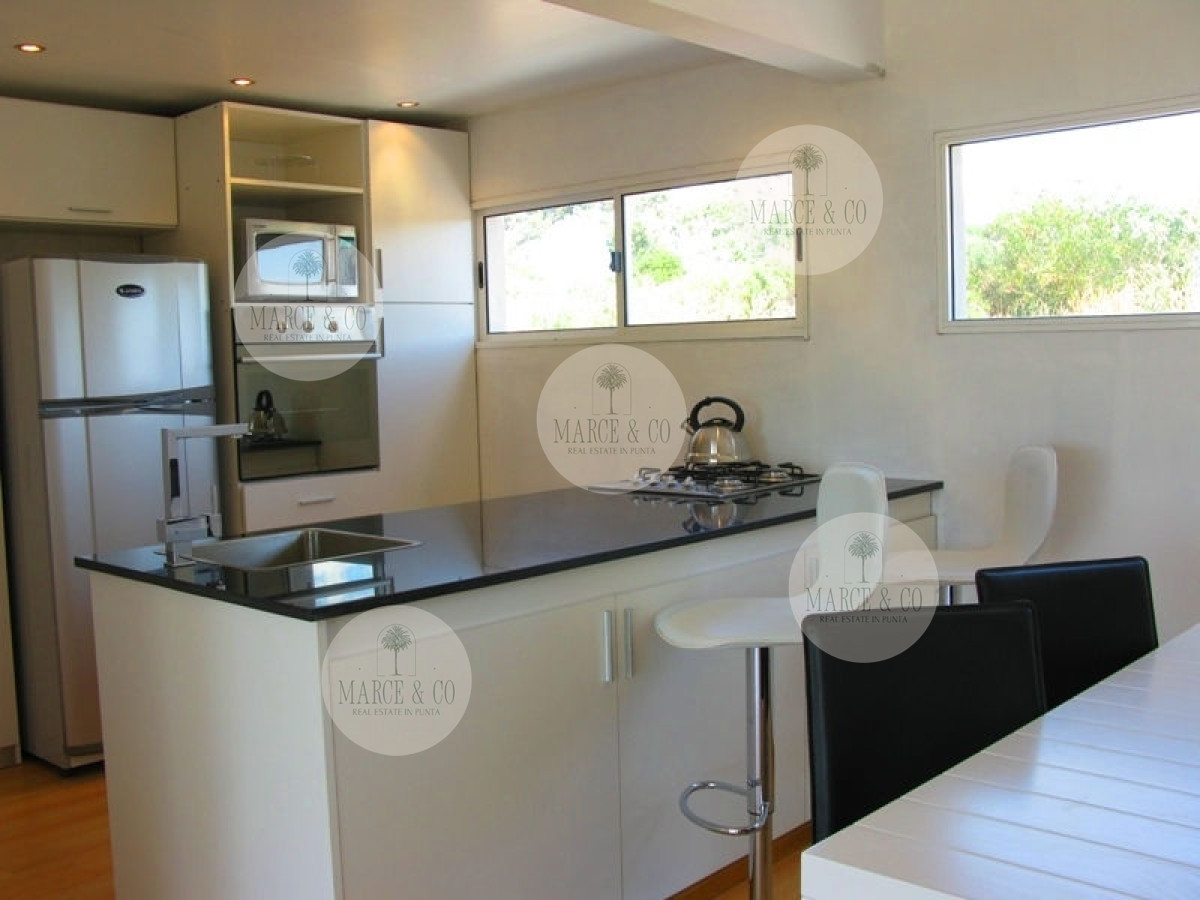 Casa ID.657 - Casa de estilo minimalista próxima al mar.