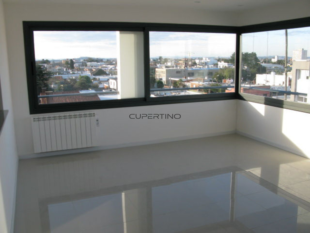 Apartamento ID.1720 - A pasos del centro de Maldonado3 Dormitorios.