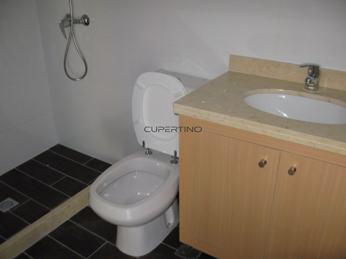 Apartamento ID.1720 - A pasos del centro de Maldonado3 Dormitorios.