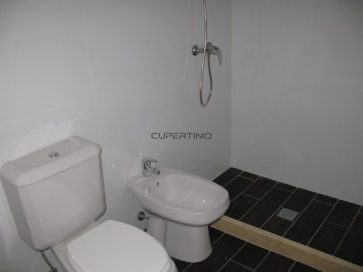 Apartamento ID.1720 - A pasos del centro de Maldonado3 Dormitorios.