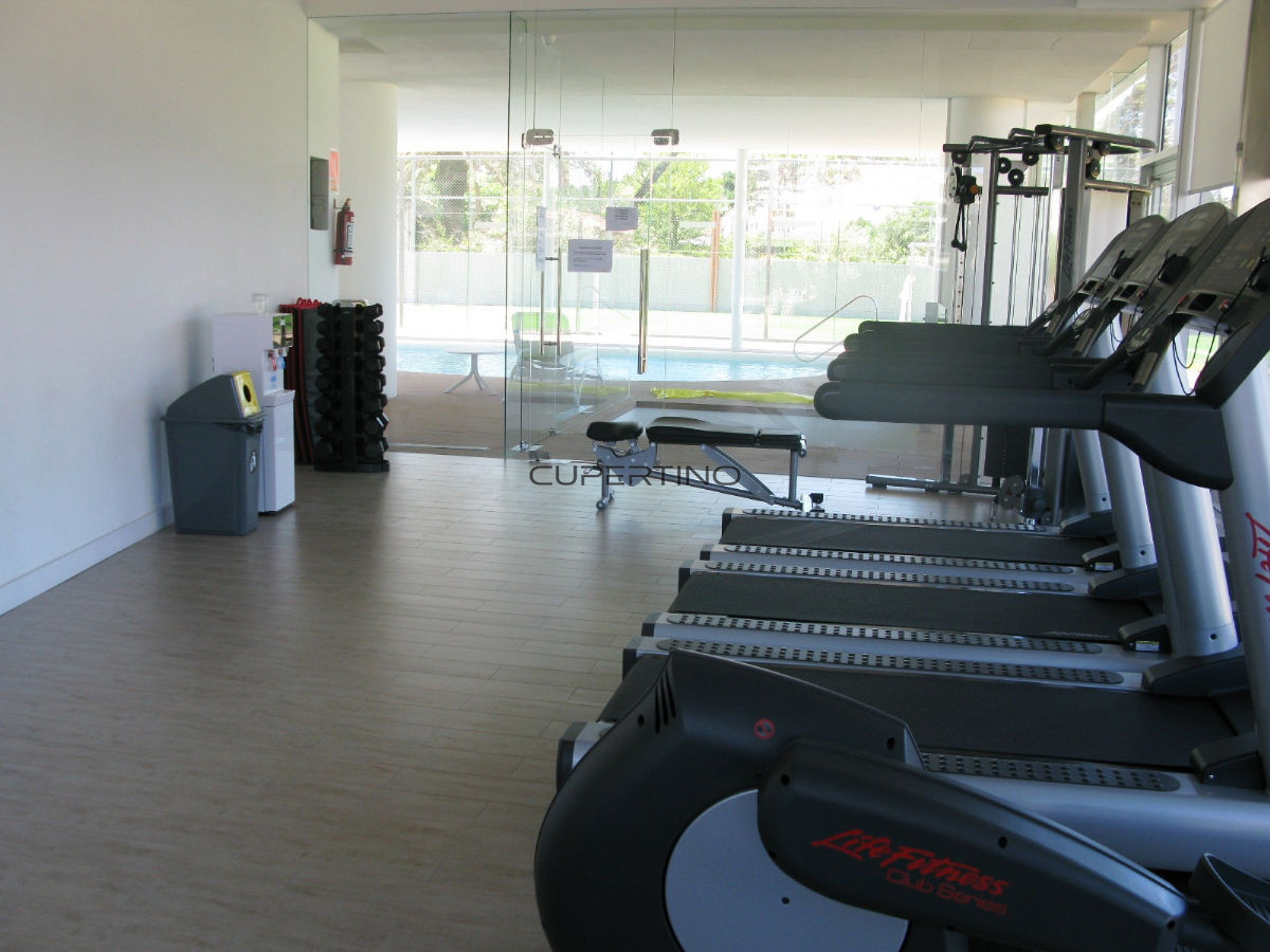 Apartamento ID.1614 - Excelente ubicación, torre nueva.