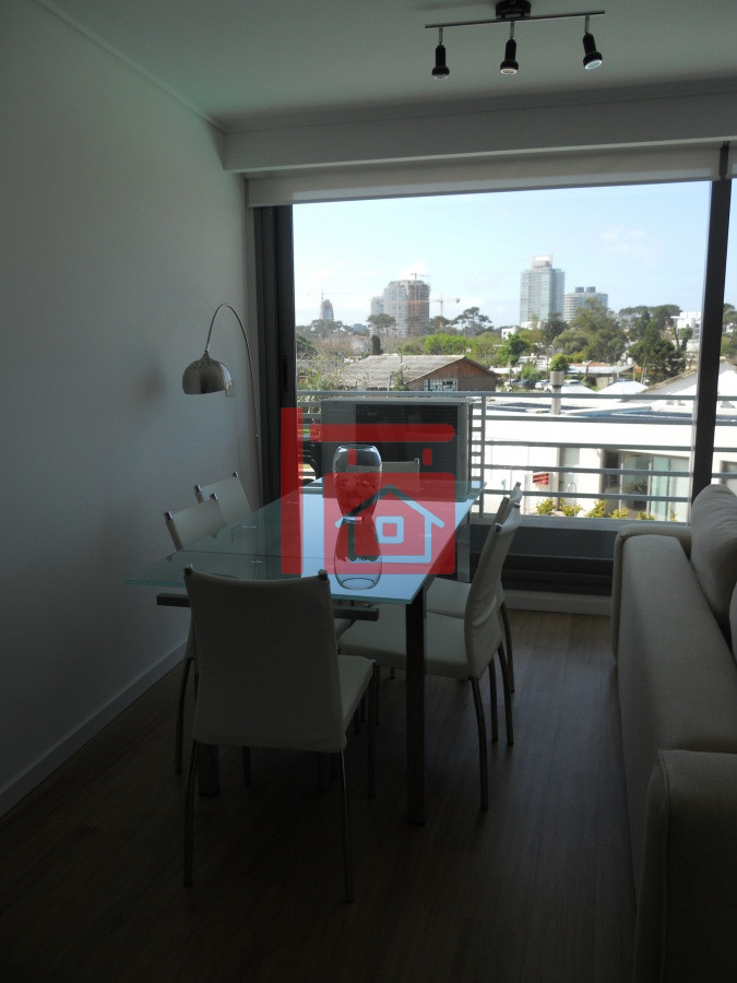 Apartamento ID.717 - Excelente ubicación, torre nueva.