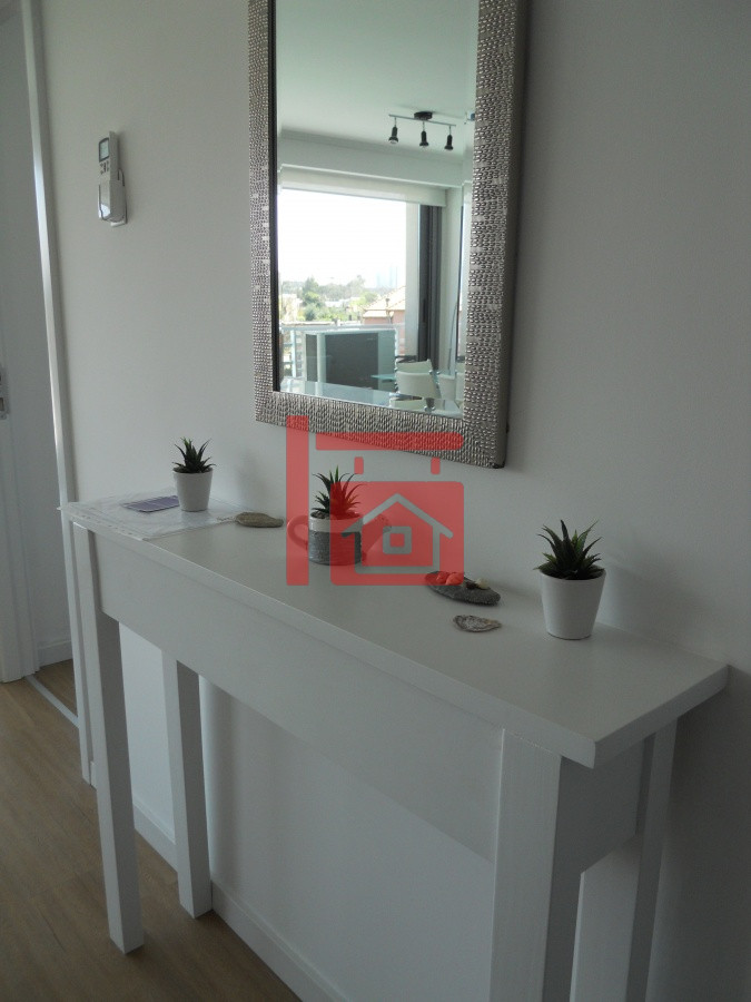 Apartamento ID.717 - Excelente ubicación, torre nueva.