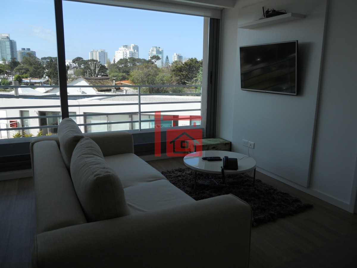 Apartamento ID.717 - Excelente ubicación, torre nueva.