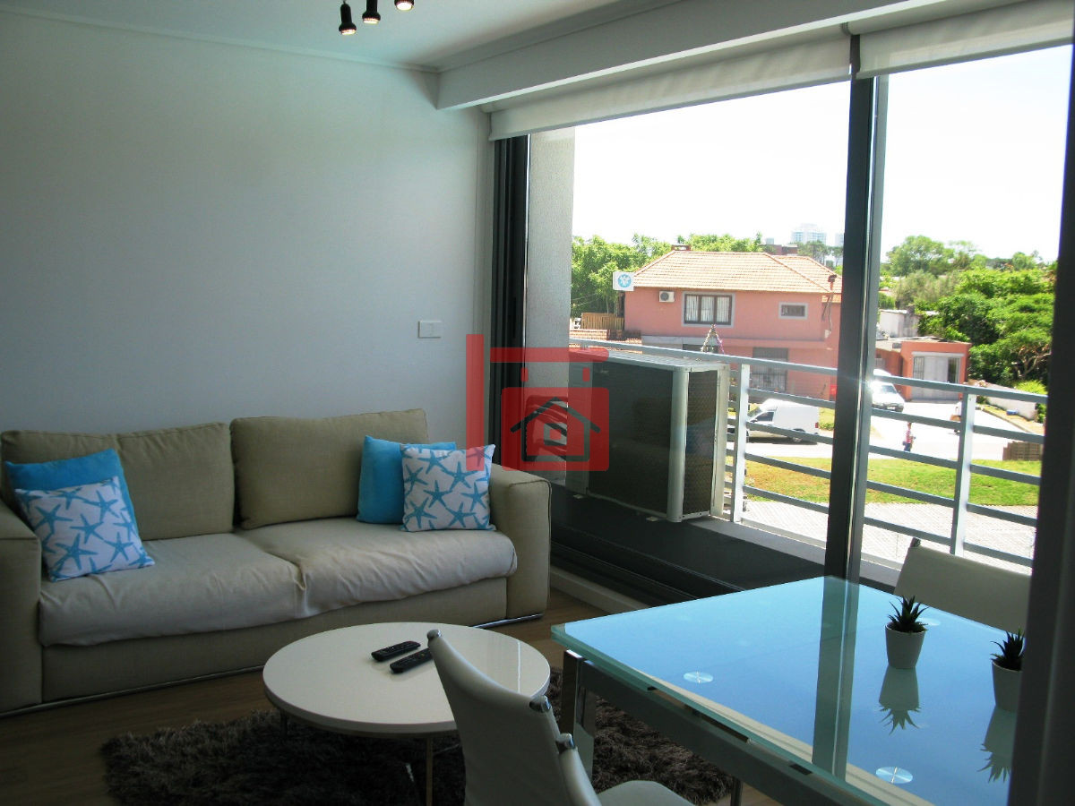 Apartamento ID.717 - Excelente ubicación, torre nueva.