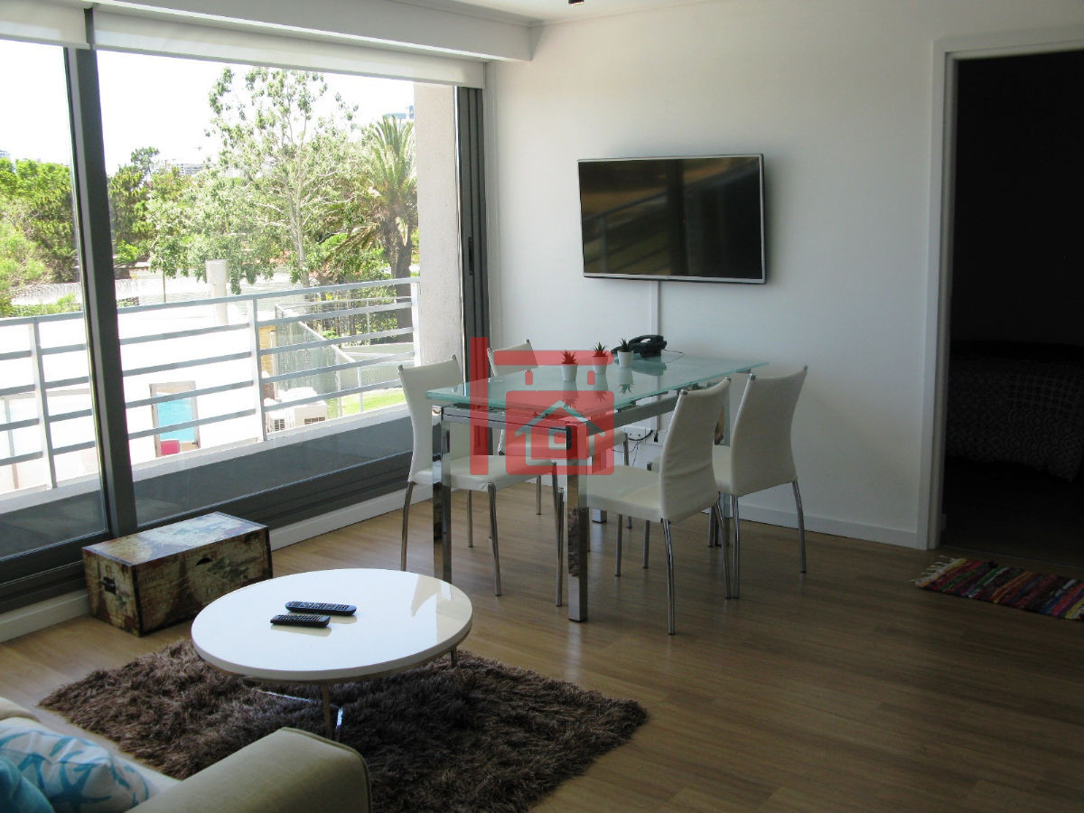 Apartamento ID.717 - Excelente ubicación, torre nueva.