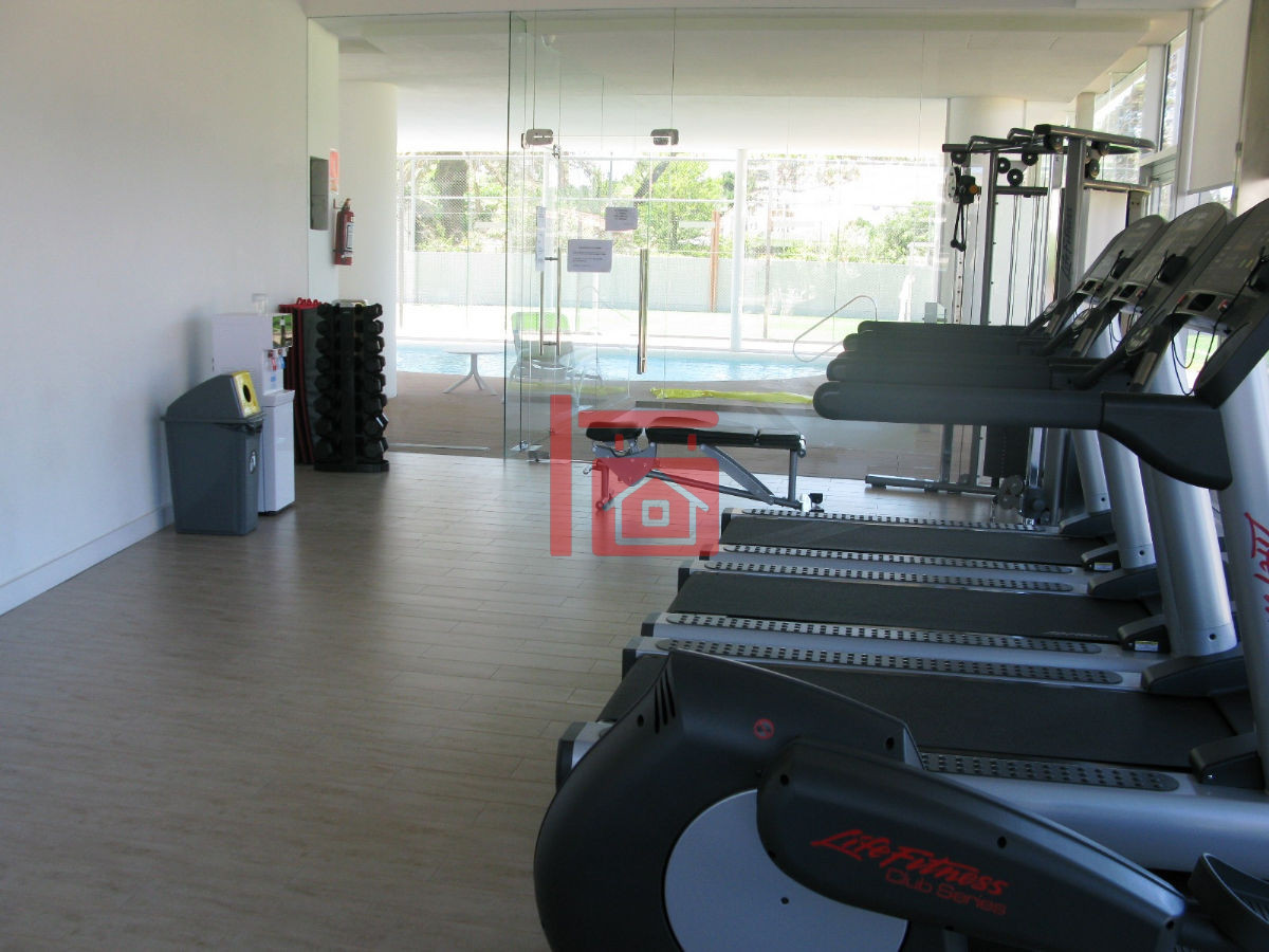 Apartamento ID.717 - Excelente ubicación, torre nueva.