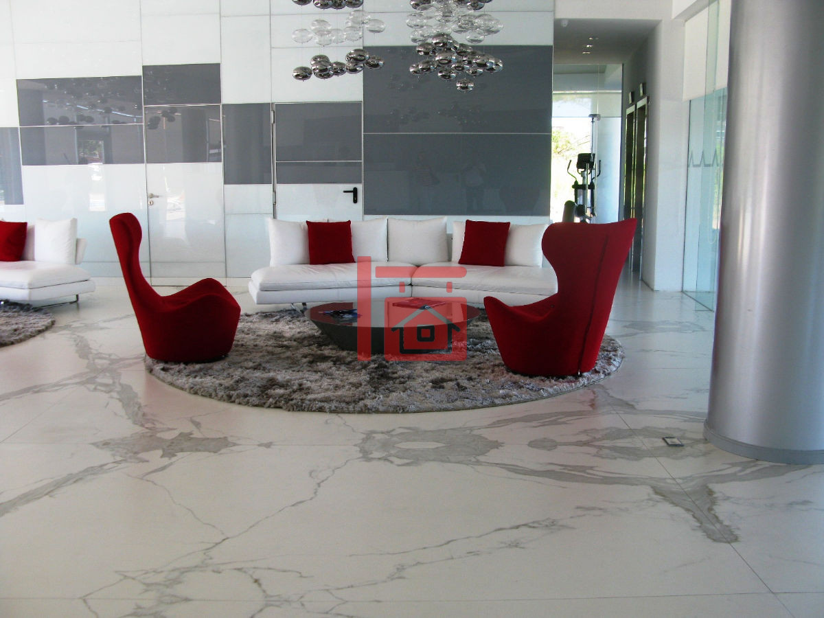 Apartamento ID.717 - Excelente ubicación, torre nueva.
